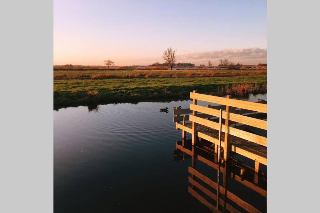 Romantic Dutch Hideaway Jisp Luaran gambar