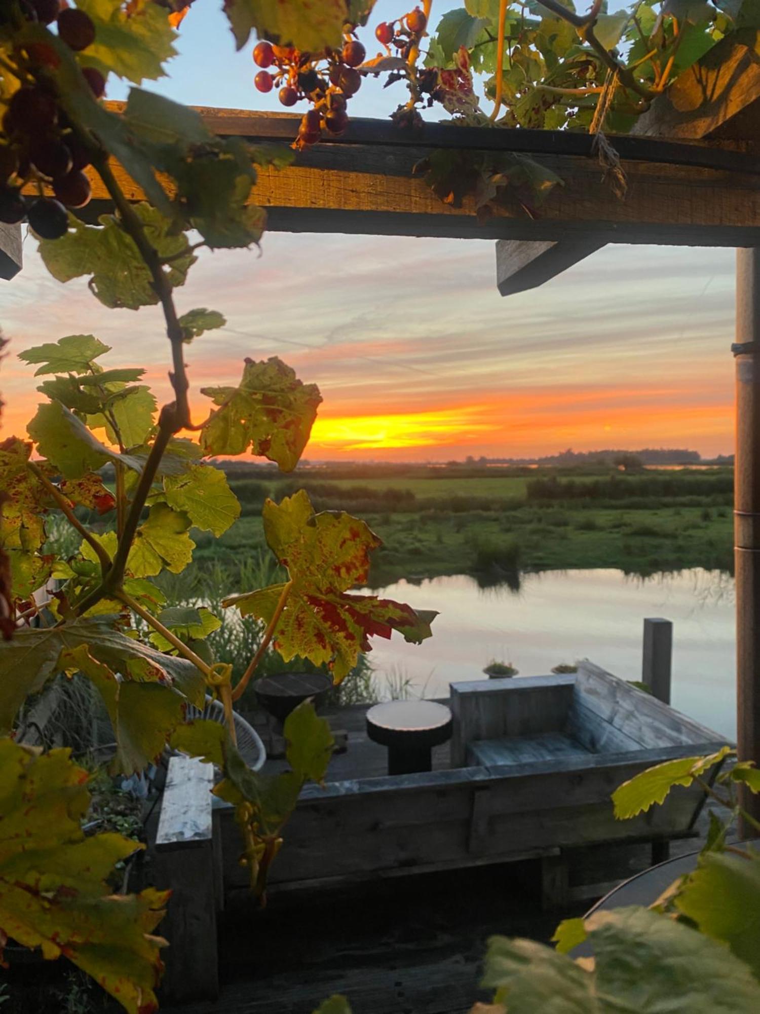 Romantic Dutch Hideaway Jisp Luaran gambar