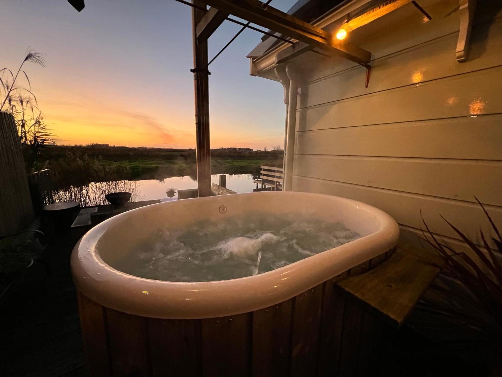 Romantic Dutch Hideaway Jisp Luaran gambar